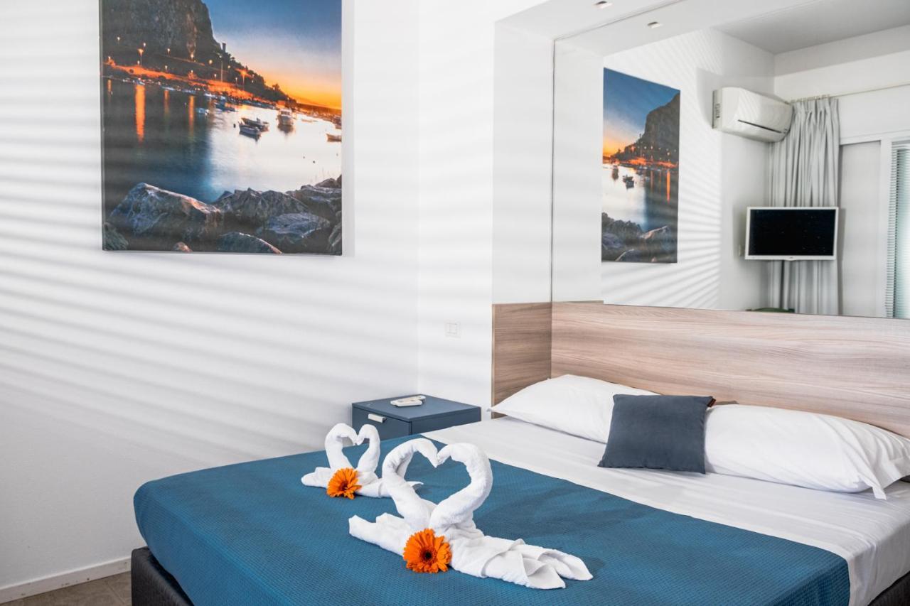 A Tonnara Hotel Cefalù Buitenkant foto
