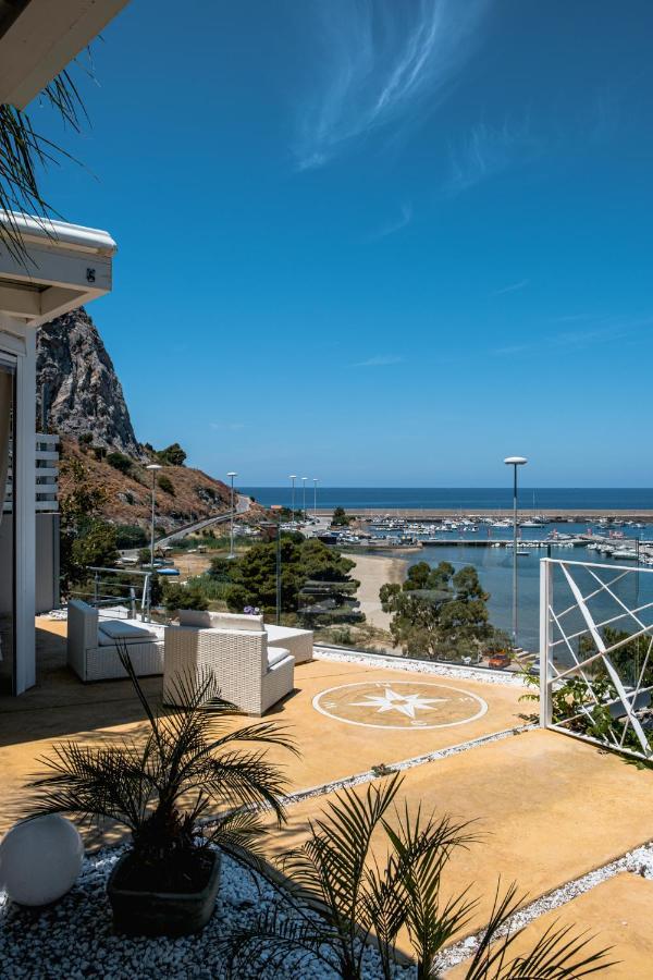 A Tonnara Hotel Cefalù Buitenkant foto