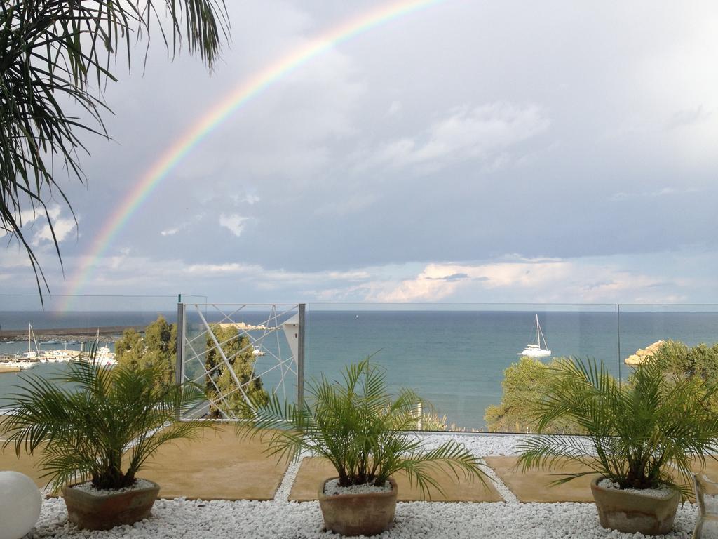 A Tonnara Hotel Cefalù Buitenkant foto