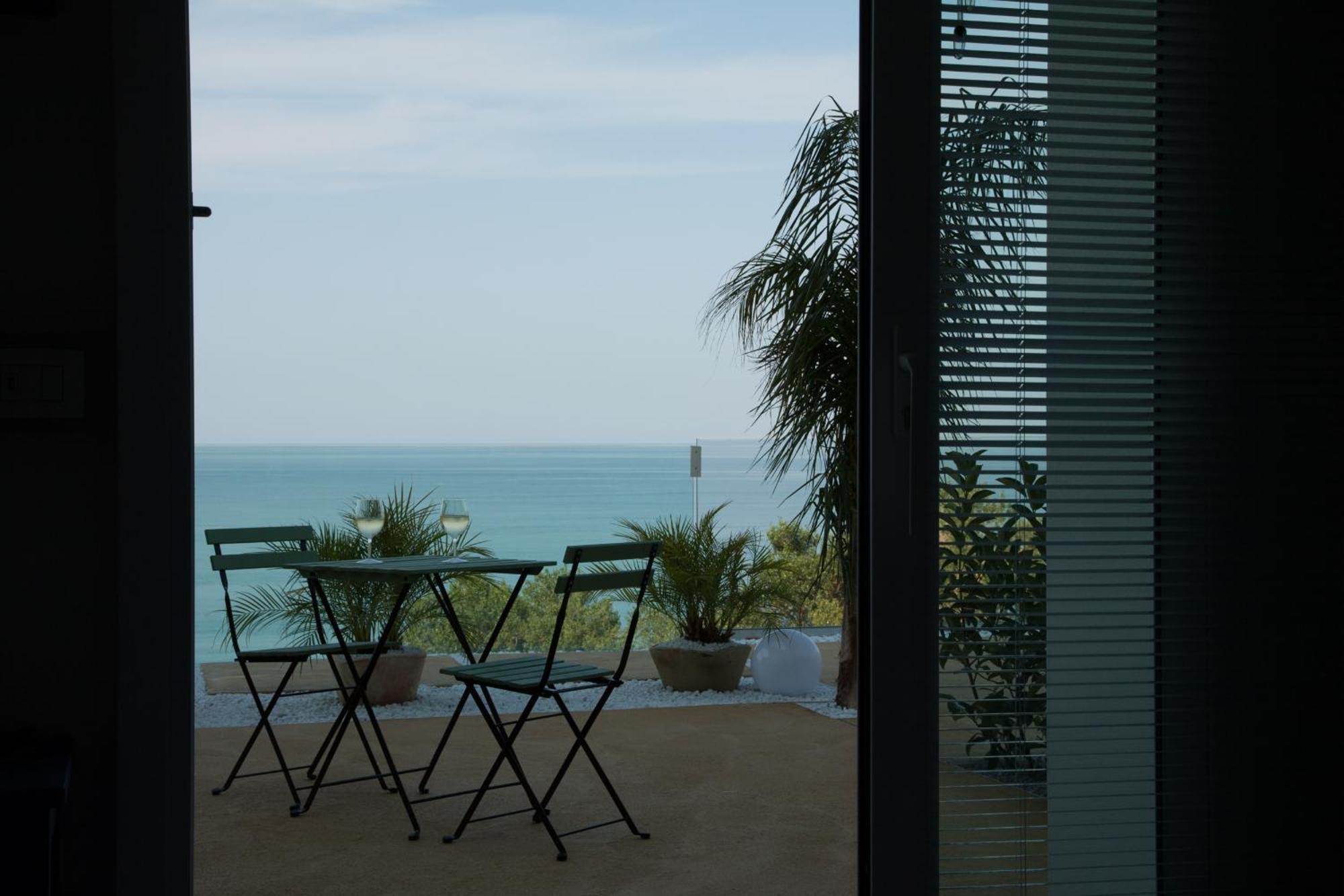 A Tonnara Hotel Cefalù Buitenkant foto