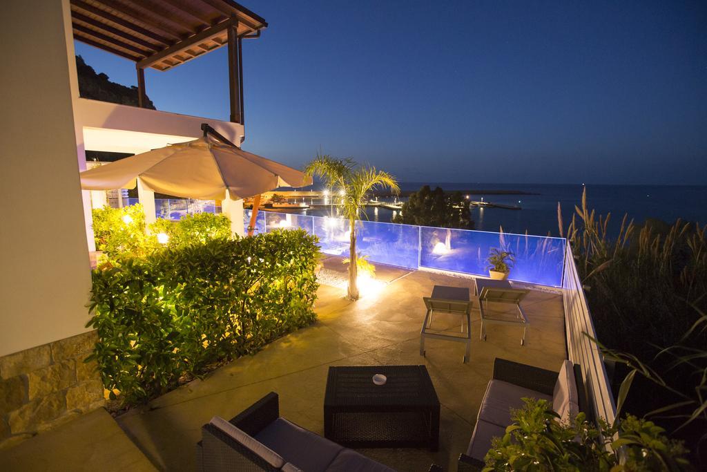 A Tonnara Hotel Cefalù Buitenkant foto