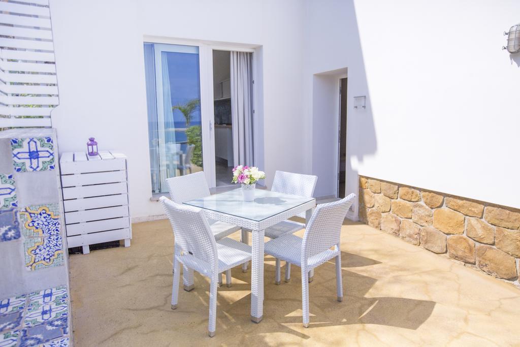 A Tonnara Hotel Cefalù Buitenkant foto